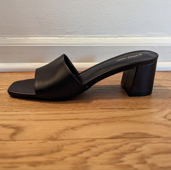 Block Heel Open Toe Mule - Picture 5 of 8